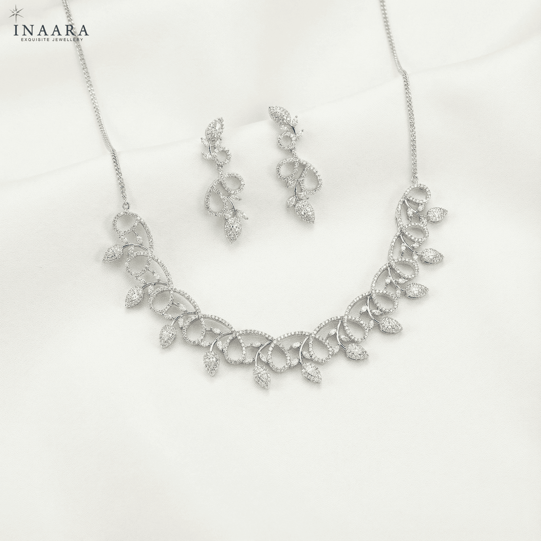Shimmer Leaf Necklace Set