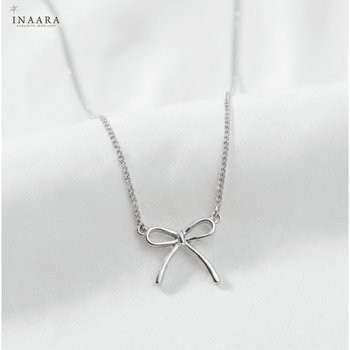 Maison Bow Pendant