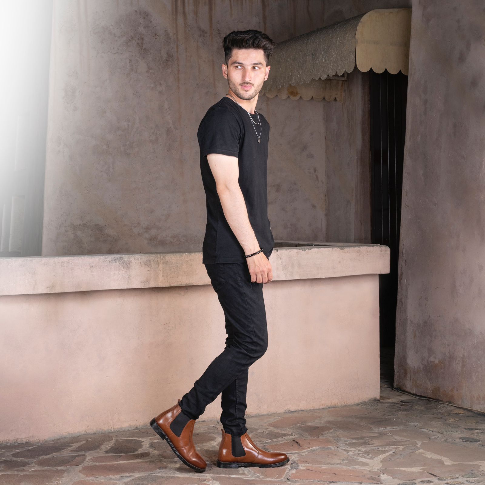 8010-Tan Cow Leather Chelsea boots - DeVogue