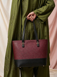 Grace Maroon / Black women's crossbody bag in black by Bag X