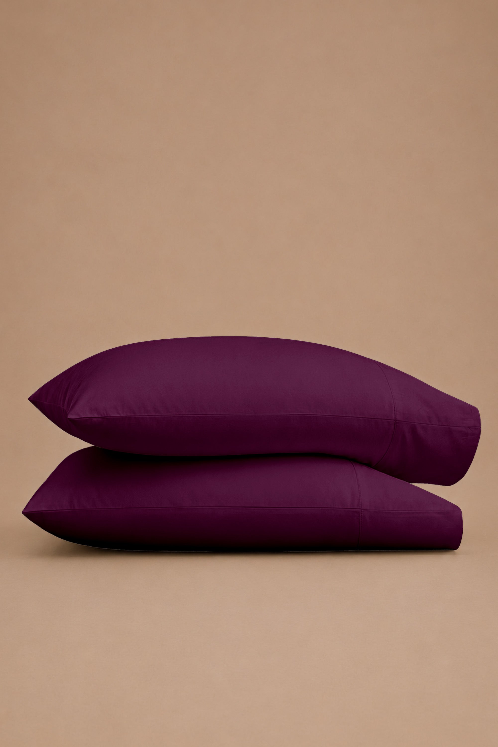 T200 Plum Pillowcases