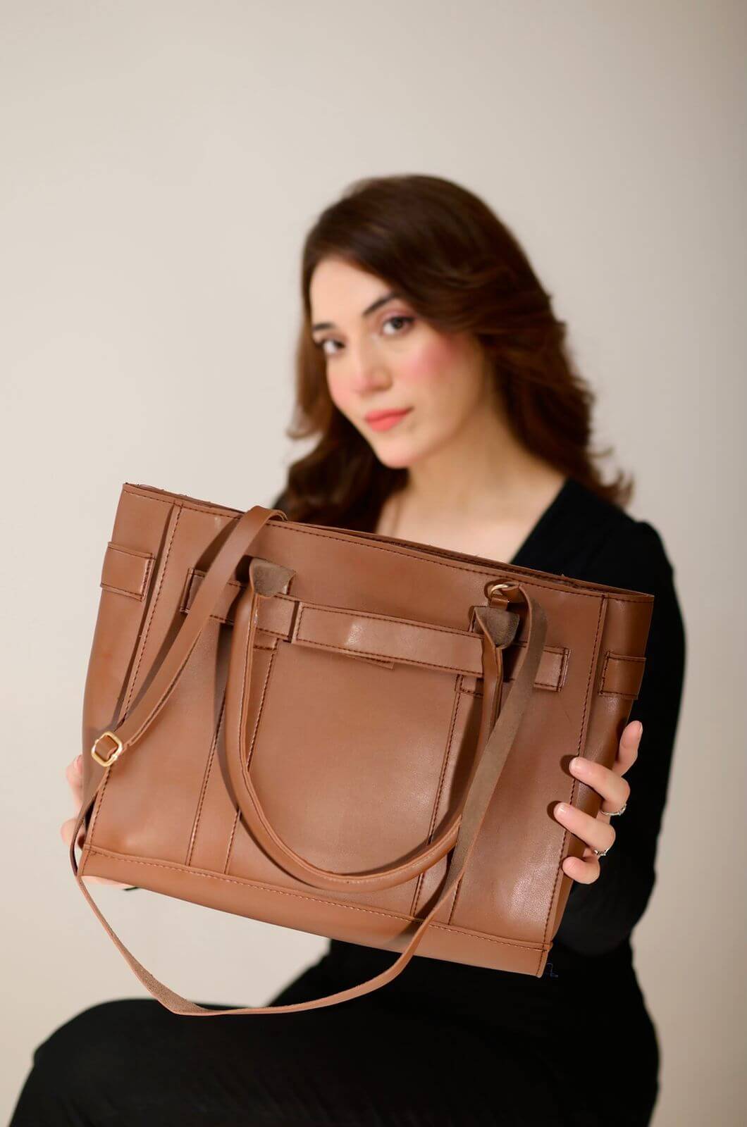 Fring Brown women's handbag in brown by Bag X
