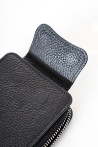 Zippered Zephyr