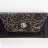 Detox Clutch